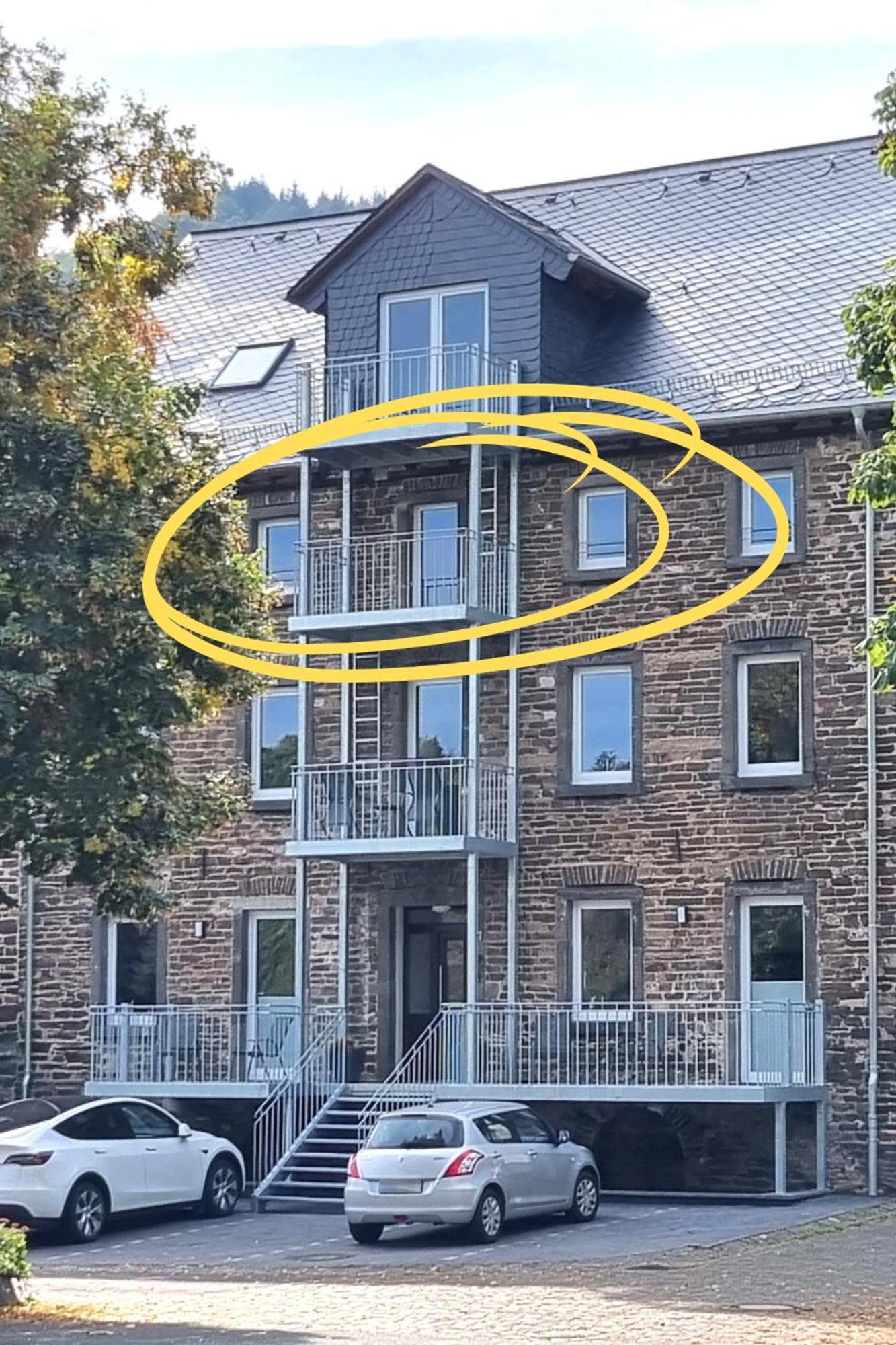 Apartamento Winzerhaus Am Calmont - Raumwunder Mit Moselblick Bremm Exterior foto